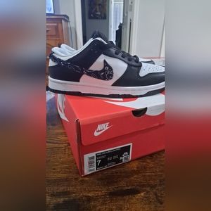 Nike Dunk SB Paisley